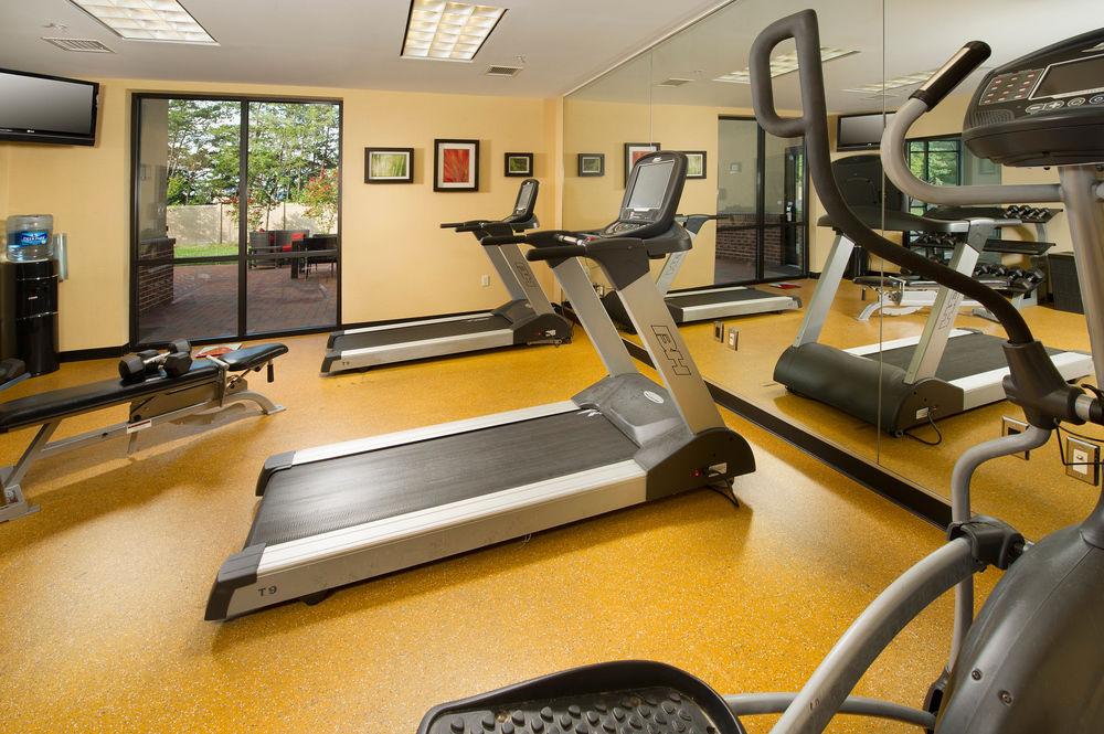 Hotel Courtyard By Marriott Waldorf Esterno foto