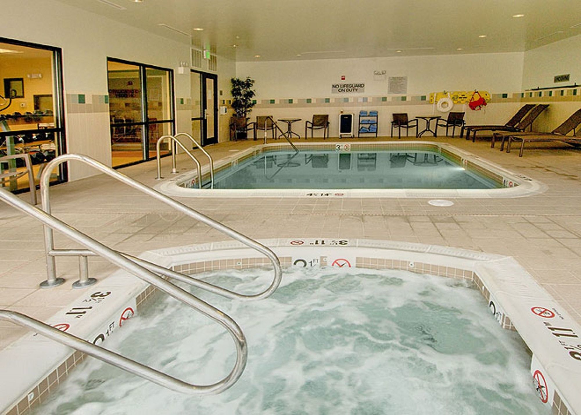 Hotel Courtyard By Marriott Waldorf Esterno foto